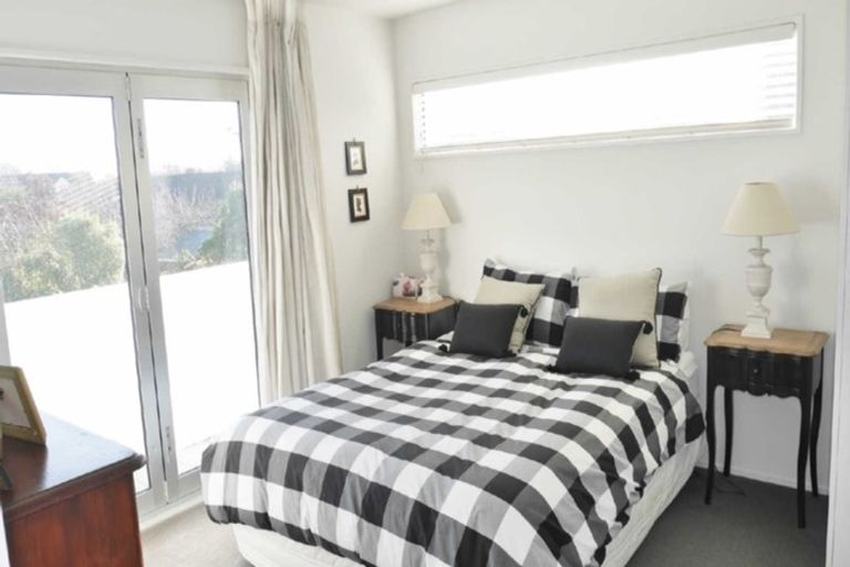 Photo of property in 18d Holmwood Road, Merivale, Christchurch, 8014