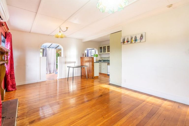 Photo of property in 156 Rathgar Road, Henderson, Auckland, 0610