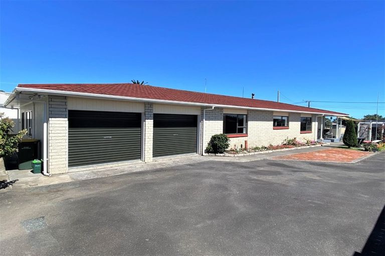 Photo of property in 6 Hussey Street, Oakura, 4314