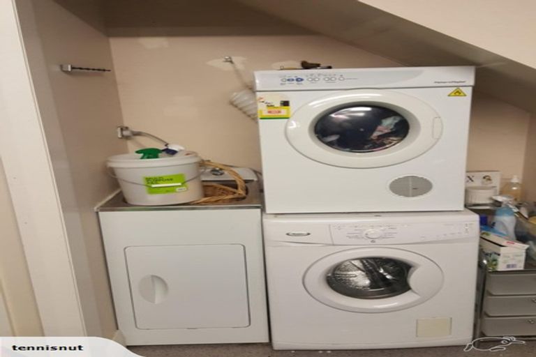 Photo of property in 77a Creswick Terrace, Northland, Wellington, 6012