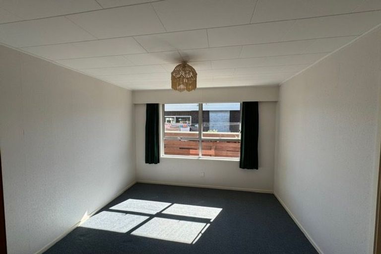 Photo of property in 18 Moorhouse Street, Taradale, Napier, 4112