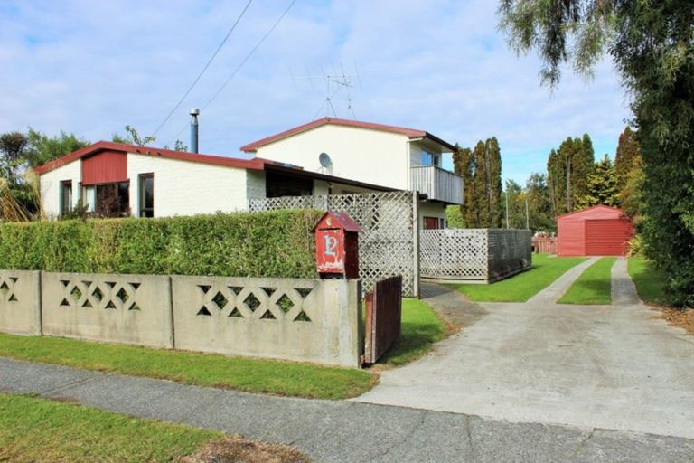 Photo of property in 12 Moana Crescent, Te Anau, 9600