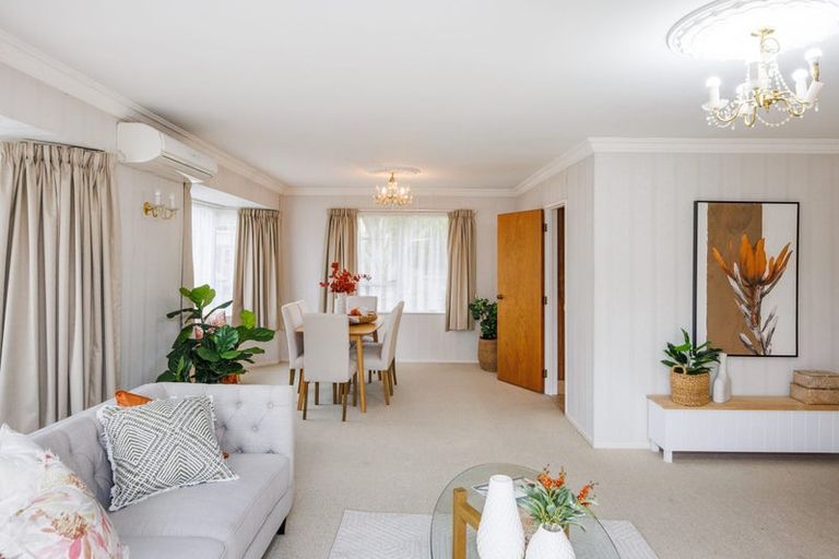 Photo of property in 9 Churchill Avenue, Hokowhitu, Palmerston North, 4410