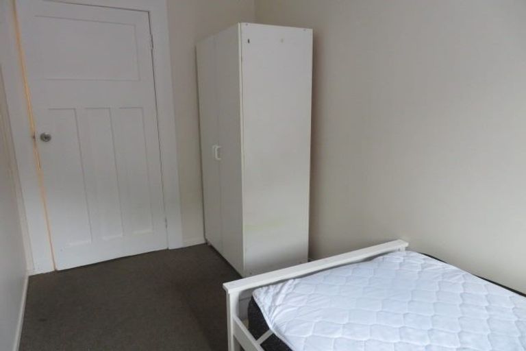 Photo of property in 35 Bay Street, Petone, Lower Hutt, 5012