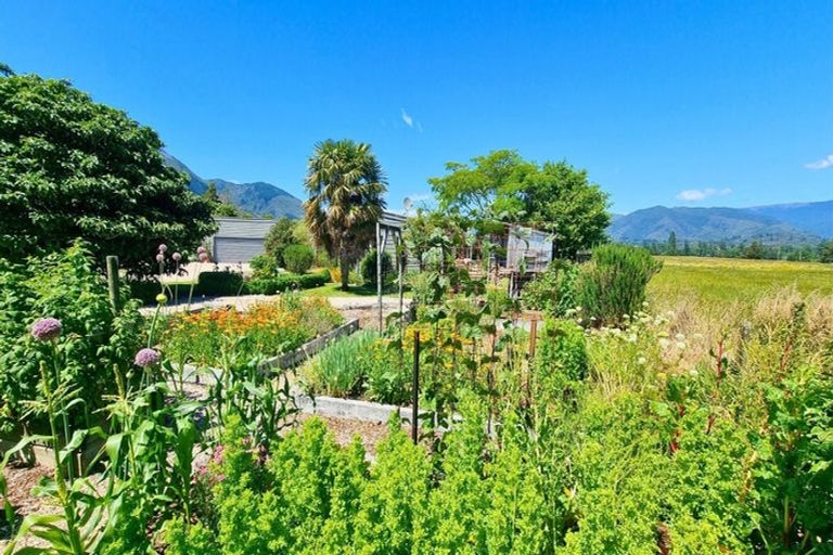Photo of property in 246 East Takaka Road, East Takaka, Takaka, 7183