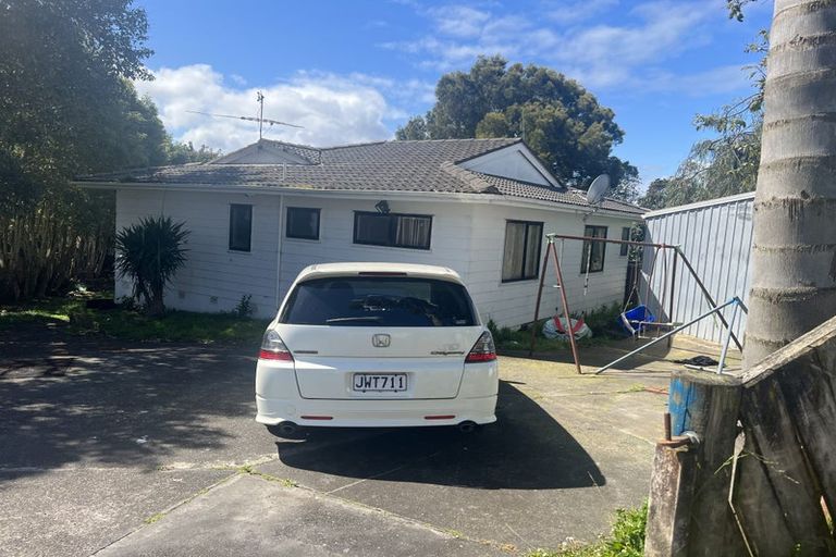 Photo of property in 9 Kopu Place, Clendon Park, Auckland, 2103