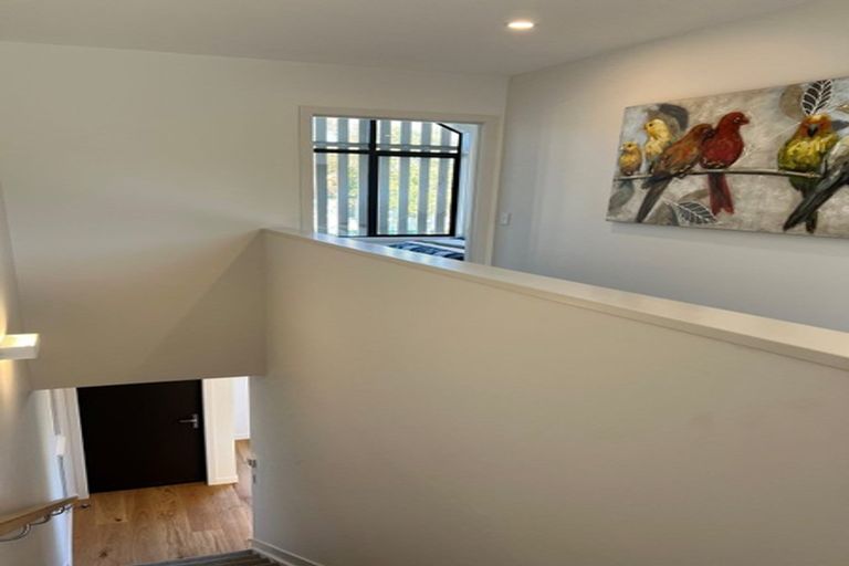 Photo of property in 11b Rangeview Road, Sunnyvale, Auckland, 0612