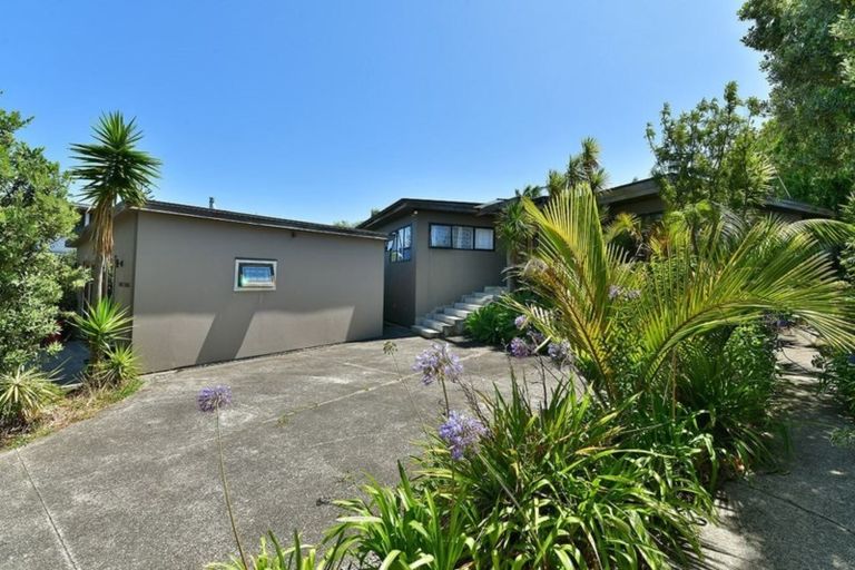 Photo of property in 20 Rawhiti Road, Manly, Whangaparaoa, 0930