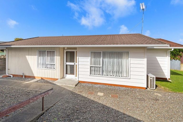 Photo of property in 19b York Street, Gonville, Whanganui, 4501