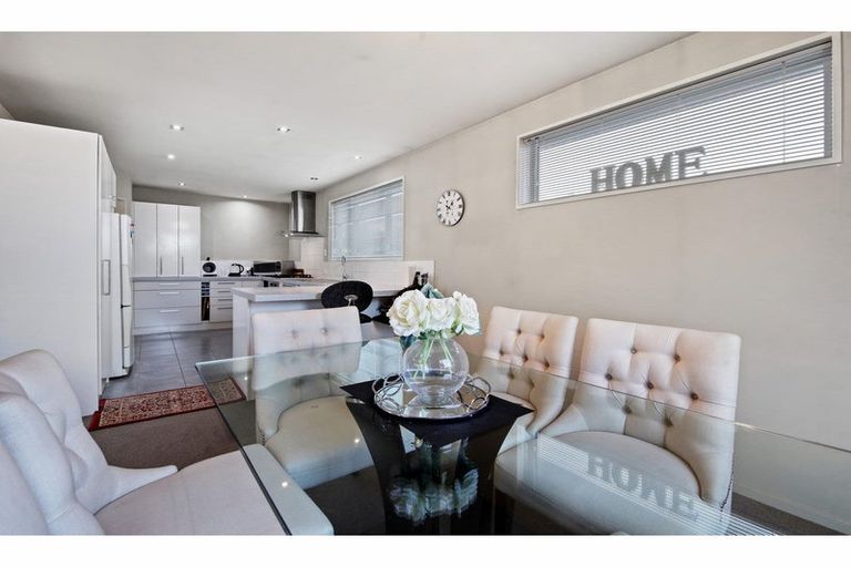 Photo of property in 6a Pandora Street, North New Brighton, Christchurch, 8083