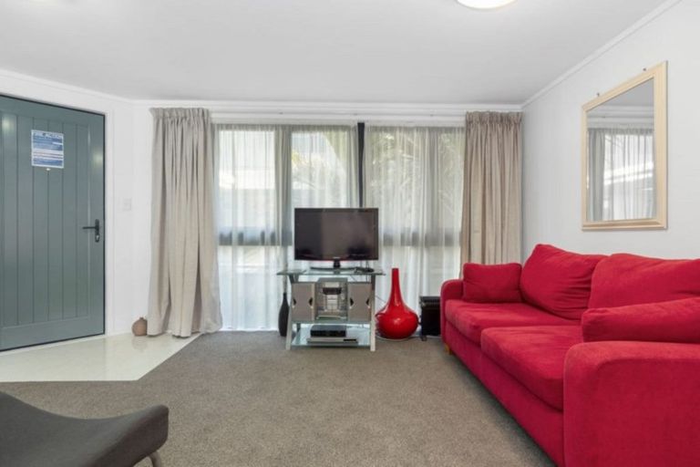 Photo of property in Atlas Apartments, 17/49 Maunganui Road, Mount Maunganui, 3116