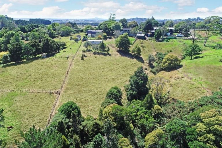 Photo of property in 381 Redoubt Road, Totara Park, Auckland, 2019