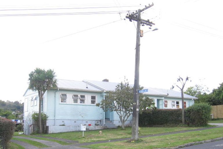 Property details for 13 Beagle Avenue, Mount Albert, Auckland, 1025