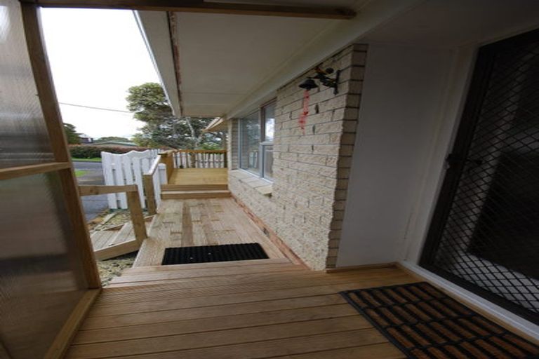 Photo of property in 1/10 Anne Road, Hillcrest, Auckland, 0627