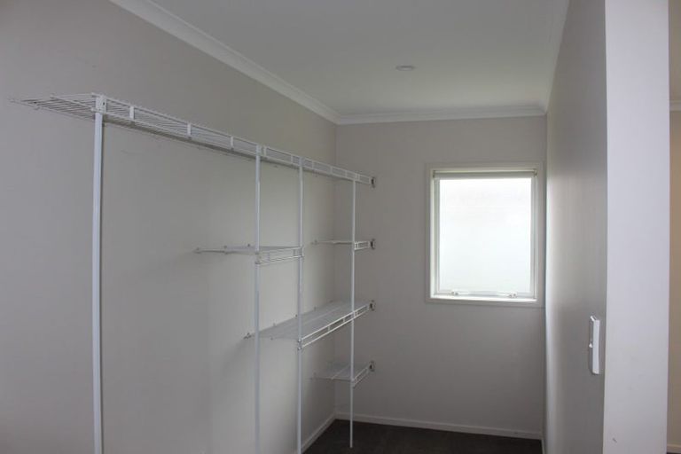 Photo of property in 2 Malbec Place, Huapai, Kumeu, 0810