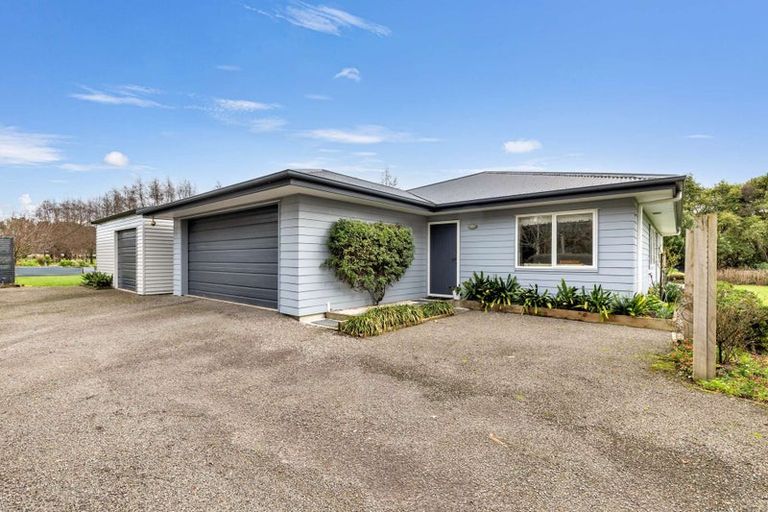 Photo of property in 1098 Queen Street East, Levin, 5571