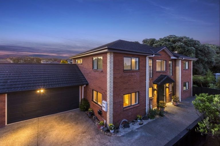 Photo of property in 15a West Hoe Road, Orewa, 0931