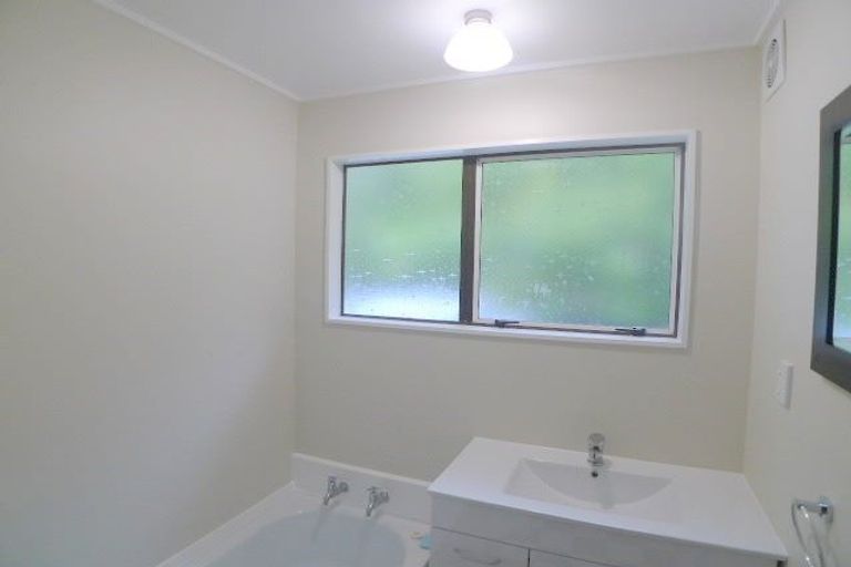 Photo of property in 44 Weka Street, Miramar, Wellington, 6022