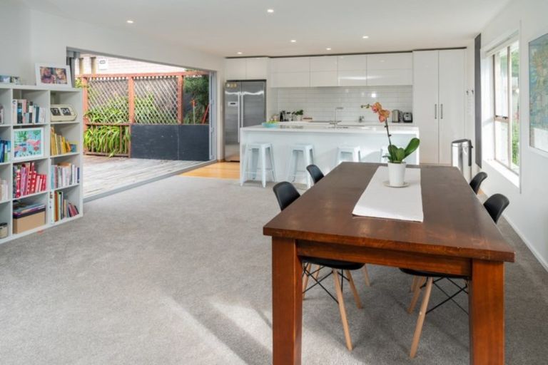 Photo of property in 1 Twomey Grove, Houghton Bay, Wellington, 6023