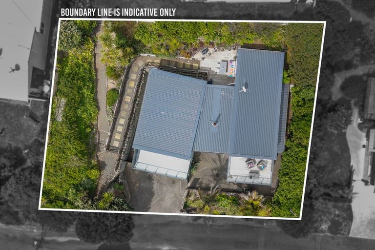 Photo of property in 13 Karekare Road, Raumati South, Paraparaumu, 5032