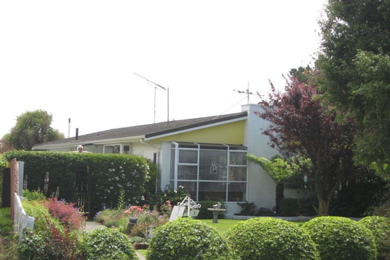 Photo of property in 5 Ribbonwood Place, Hillsborough, Christchurch, 8022