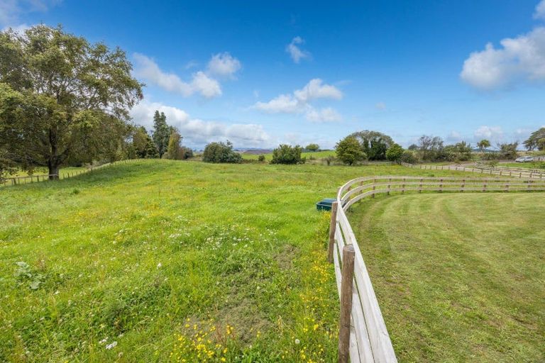 Photo of property in 2 Pine Road, Ngunguru, Whangarei, 0173