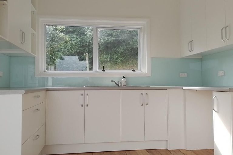 Photo of property in 39 Rangoon Street, Khandallah, Wellington, 6035