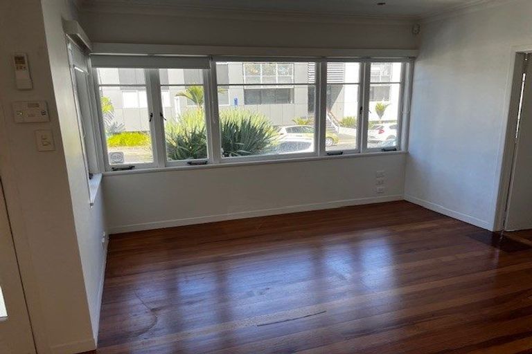 Photo of property in 19a Huron Street, Takapuna, Auckland, 0622