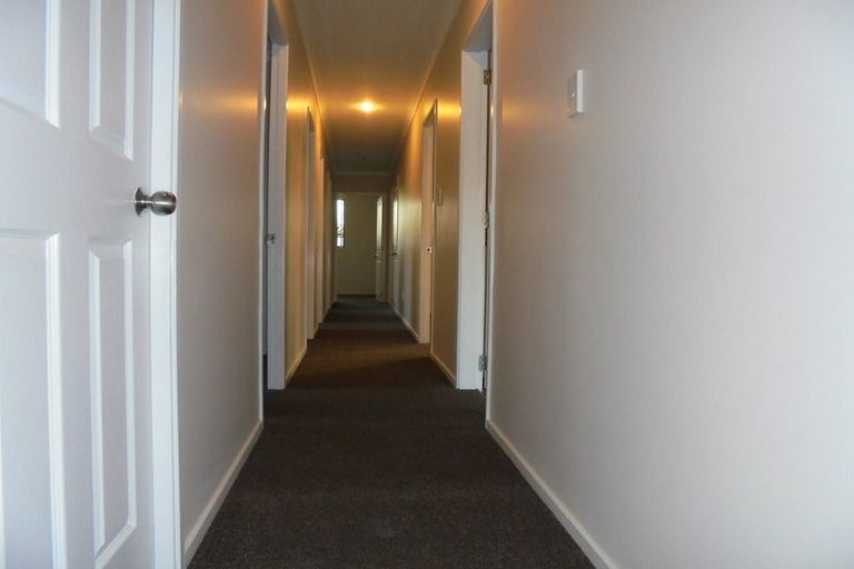 Photo of property in 203 Keri Vista Rise, Papakura, 2110