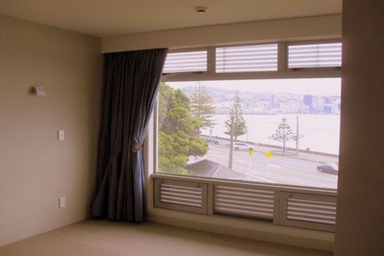Photo of property in The Capital, 7/370 Oriental Parade, Oriental Bay, Wellington, 6011