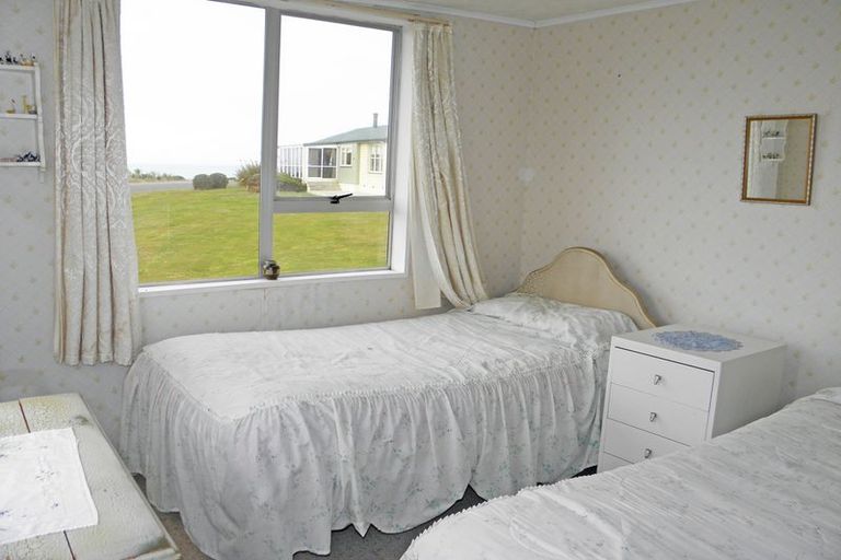 Photo of property in 27 Harbour Terrace, Kakanui, Oamaru, 9495