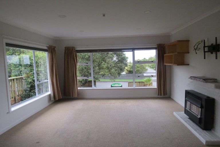 Photo of property in 24 Cowling Road, Hurdon, New Plymouth, 4310