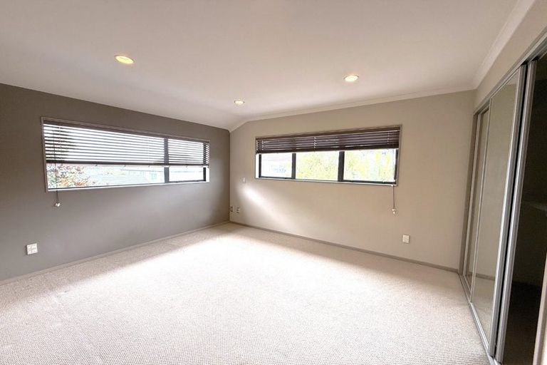 Photo of property in 28b Bucklands Beach Road, Bucklands Beach, Auckland, 2012