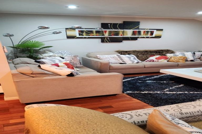 Photo of property in 8 Kylie Court, Clover Park, Auckland, 2019