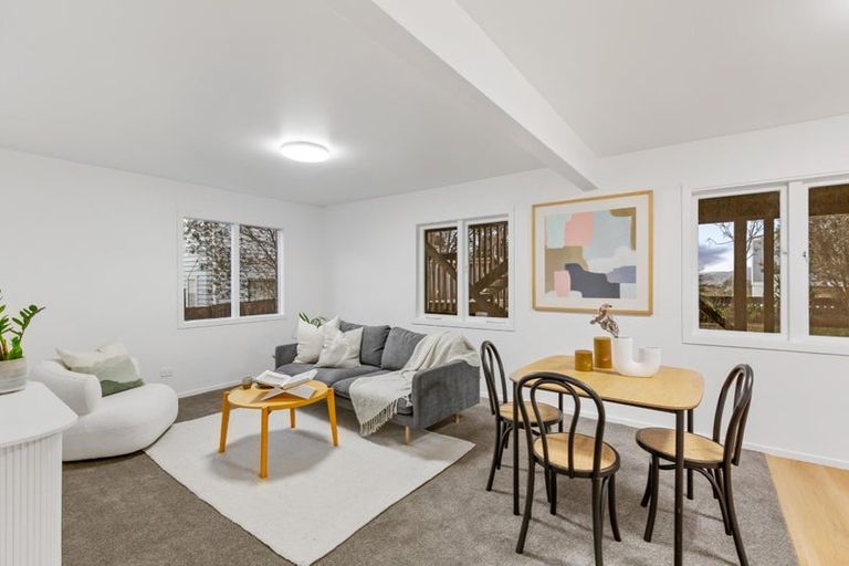 Photo of property in 74 Waimumu Road, Massey, Auckland, 0614