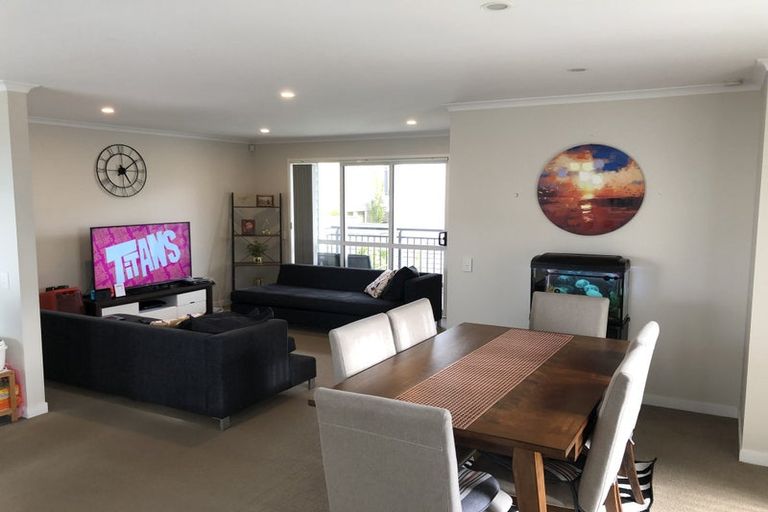 Photo of property in 22 Joseph Street, Flat Bush, Auckland, 2019