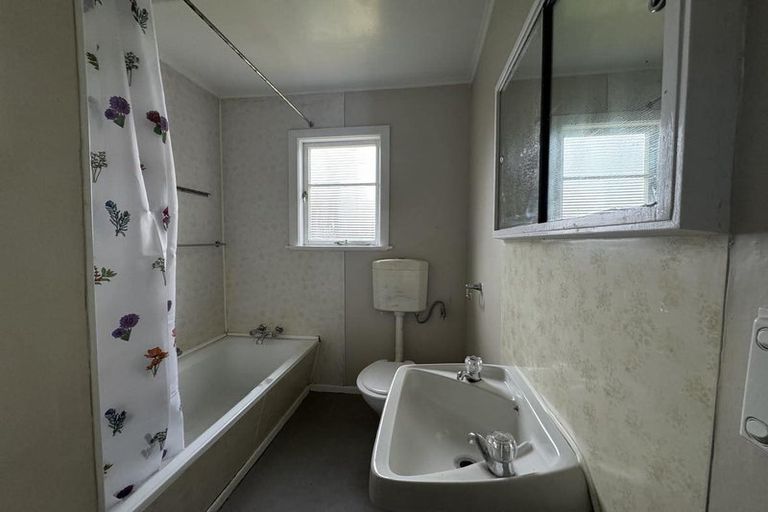 Photo of property in 14 Burden Avenue, Wainuiomata, Lower Hutt, 5014