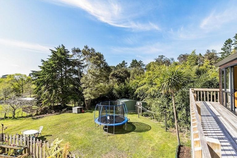 Photo of property in 2a Parklands Avenue, Swanson, Auckland, 0612