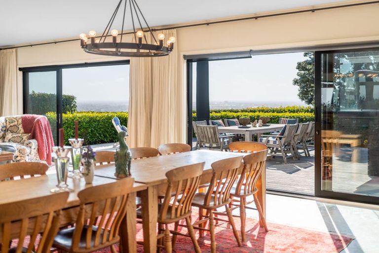 Photo of property in 285 Cannon Hill Crescent, Mount Pleasant, Christchurch, 8081