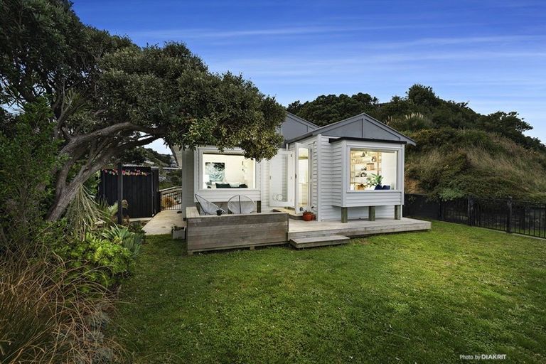 Photo of property in 191 Severn Street, Island Bay, Wellington, 6023