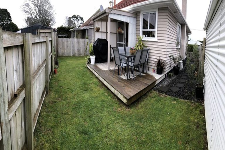 Photo of property in 417 Carrington Street, Upper Vogeltown, New Plymouth, 4310