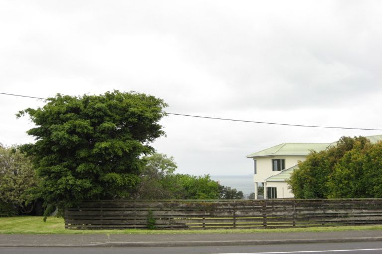 Photo of property in 991 Whangaparaoa Road, Tindalls Beach, Whangaparaoa, 0930