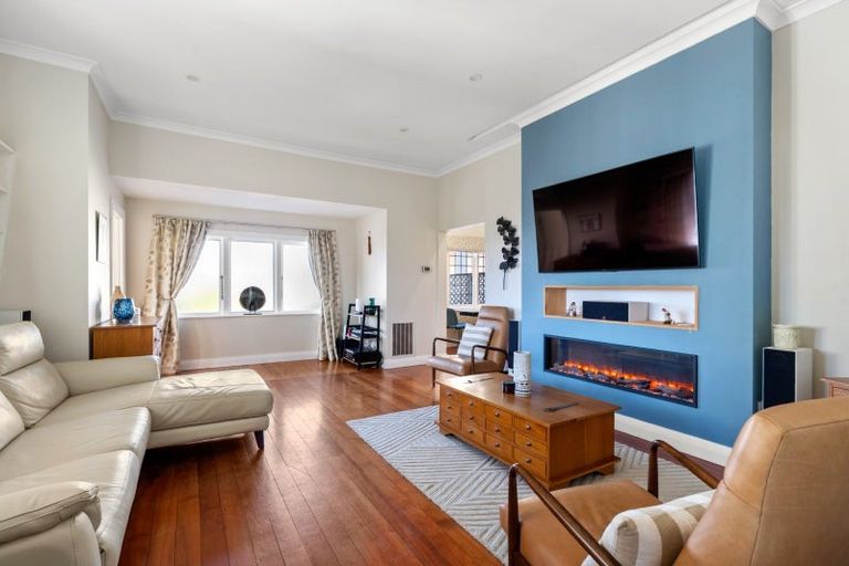 Photo of property in 58 Freyberg Street, Lyall Bay, Wellington, 6022