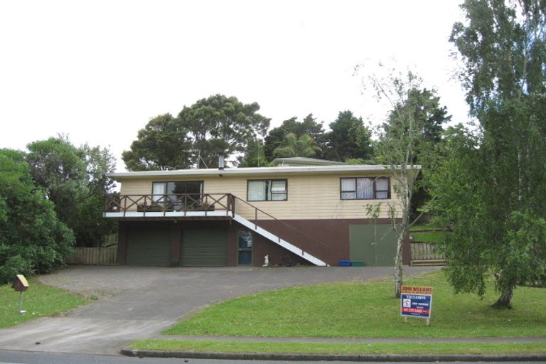 Photo of property in 8 The Glade South, Pukekohe, 2120