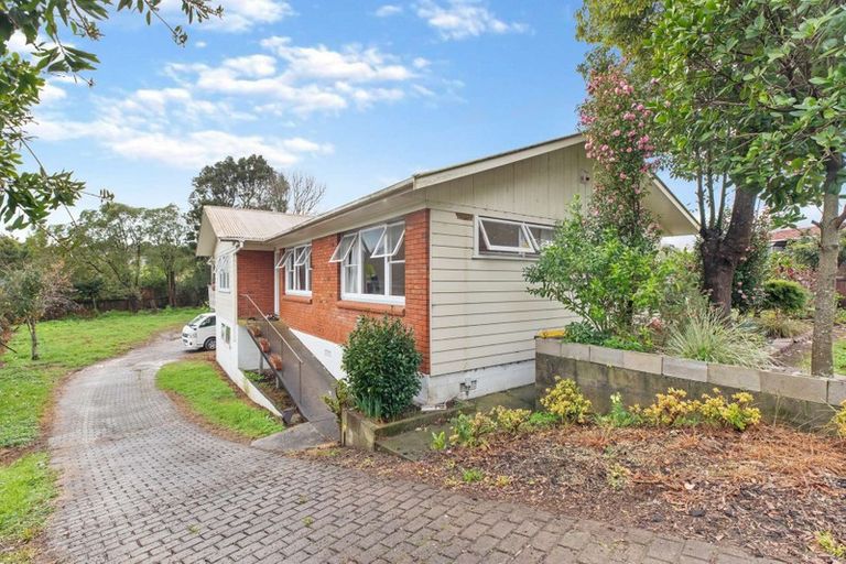 Photo of property in 12 Lawrence Crescent, Hillpark, Auckland, 2102