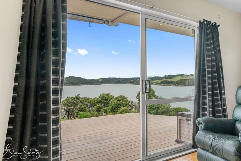 Photo of property in 429 Heatley Road, Whakapirau, Maungaturoto, 0583