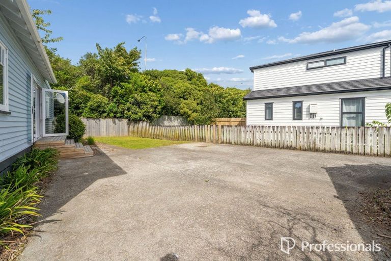 Photo of property in 1-2/6a Pohutukawa Street, Woburn, Lower Hutt, 5010