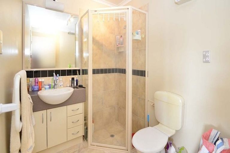 Photo of property in 41 Landvale Court, Browns Bay, Auckland, 0630