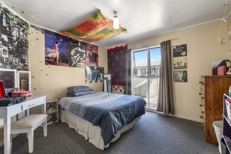 Photo of property in 41 Hartford Crescent, Totara Park, Upper Hutt, 5018