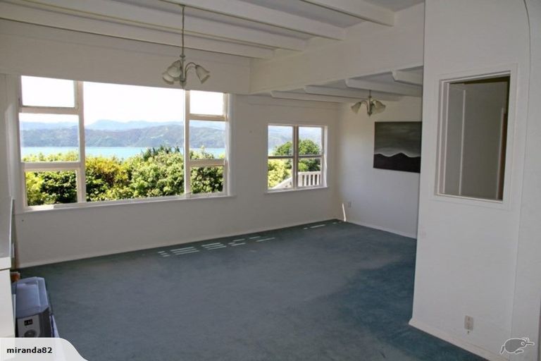 Photo of property in 16 Beere Haven Road, Seatoun, Wellington, 6022
